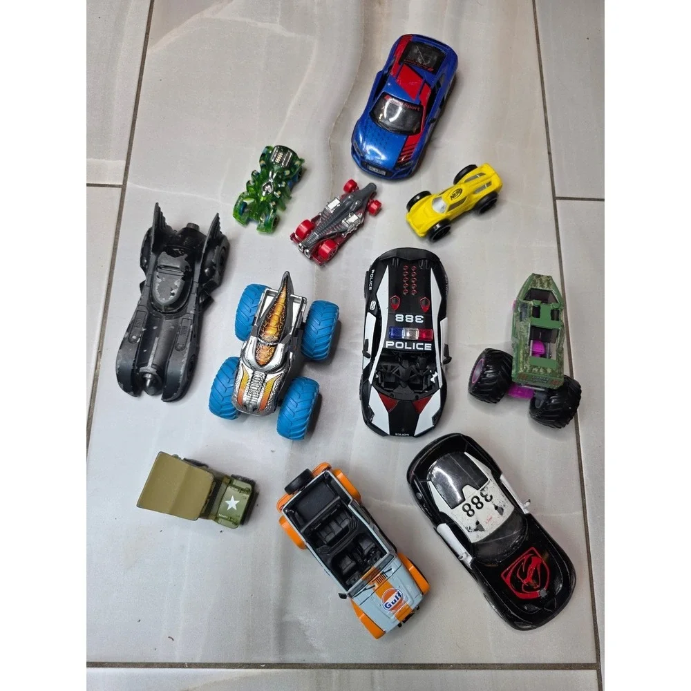 Mixed Toy Car Lot Hot Wheels Monster Jam Batmobile Audi R8 Gulf Police 10pc‎ A3